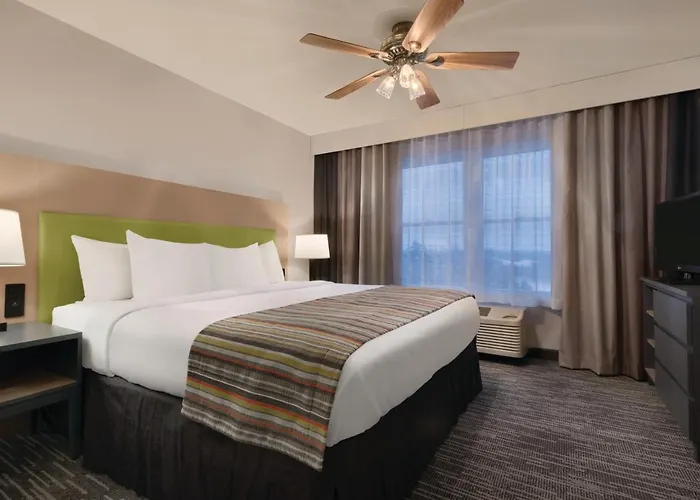 Country & By Radisson, Galena, Il