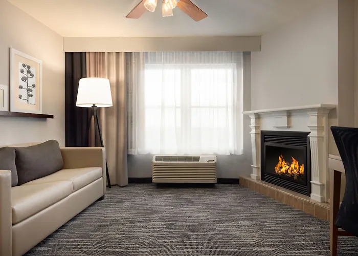 Country & By Radisson, Galena, Il