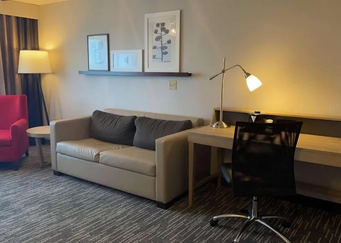 Country & By Radisson, Galena, Il Hotel