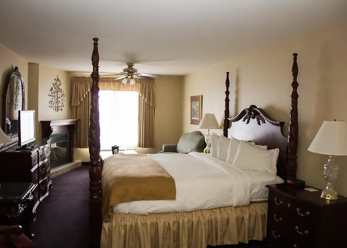 Country & By Radisson, Galena, Il 5*